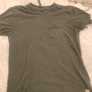 Large Vuori Tee Shirt Worn 2X. Taupe Green